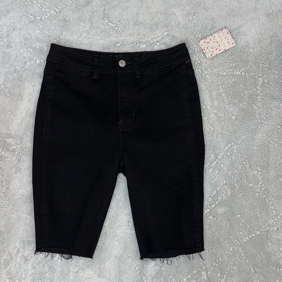 FREE PEOPLE Avery Raw Hem Bermuda Shorts SZ 26 - Picture 4 of 6